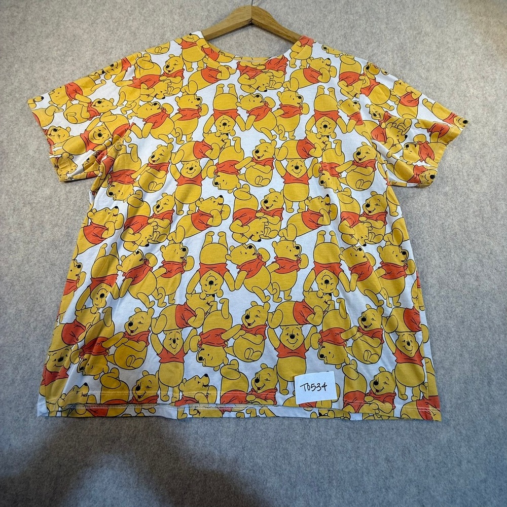 Disney Winnie the Pooh All Over Print T-Shirt Mens 2X White Yellow Pooh Bear Tee